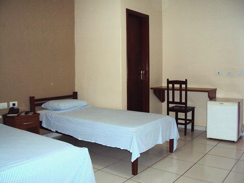 Hotel Paineiras Itumbiara Kültér fotó